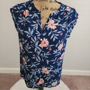 Daniel Rainn blue floral button down top